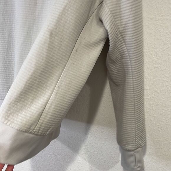 Adidas Aktiv grey hoodie/ running jacket size XL - Picture 6 of 14